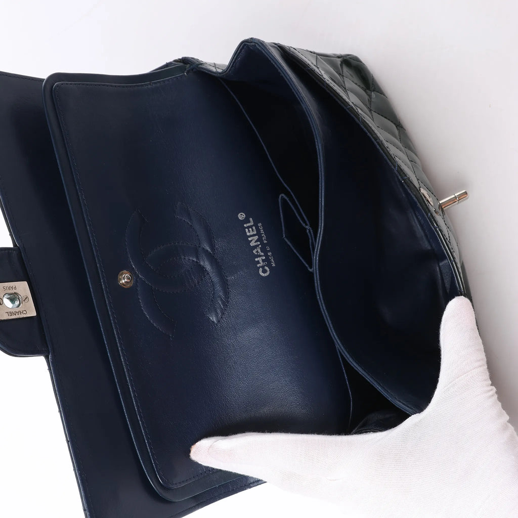Chanel Classic Matelasse 25 Patent Leather Double Flap Double Chain Shoulder Bag in Green A01112