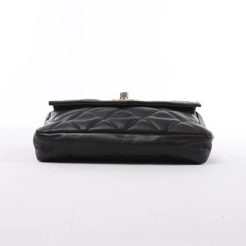Chanel Vintage Classic Matelasse Leather Belt Bag in Black