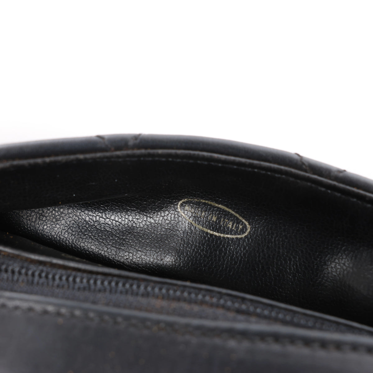 Chanel Vintage Classic Matelasse Leather Belt Bag in Black