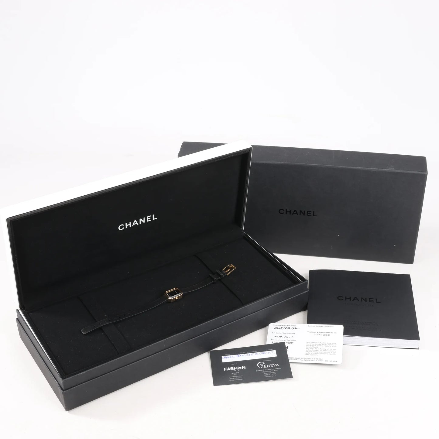 Chanel Premiere H6125 TI 750(YG) Rubber AT Black Dial Watch