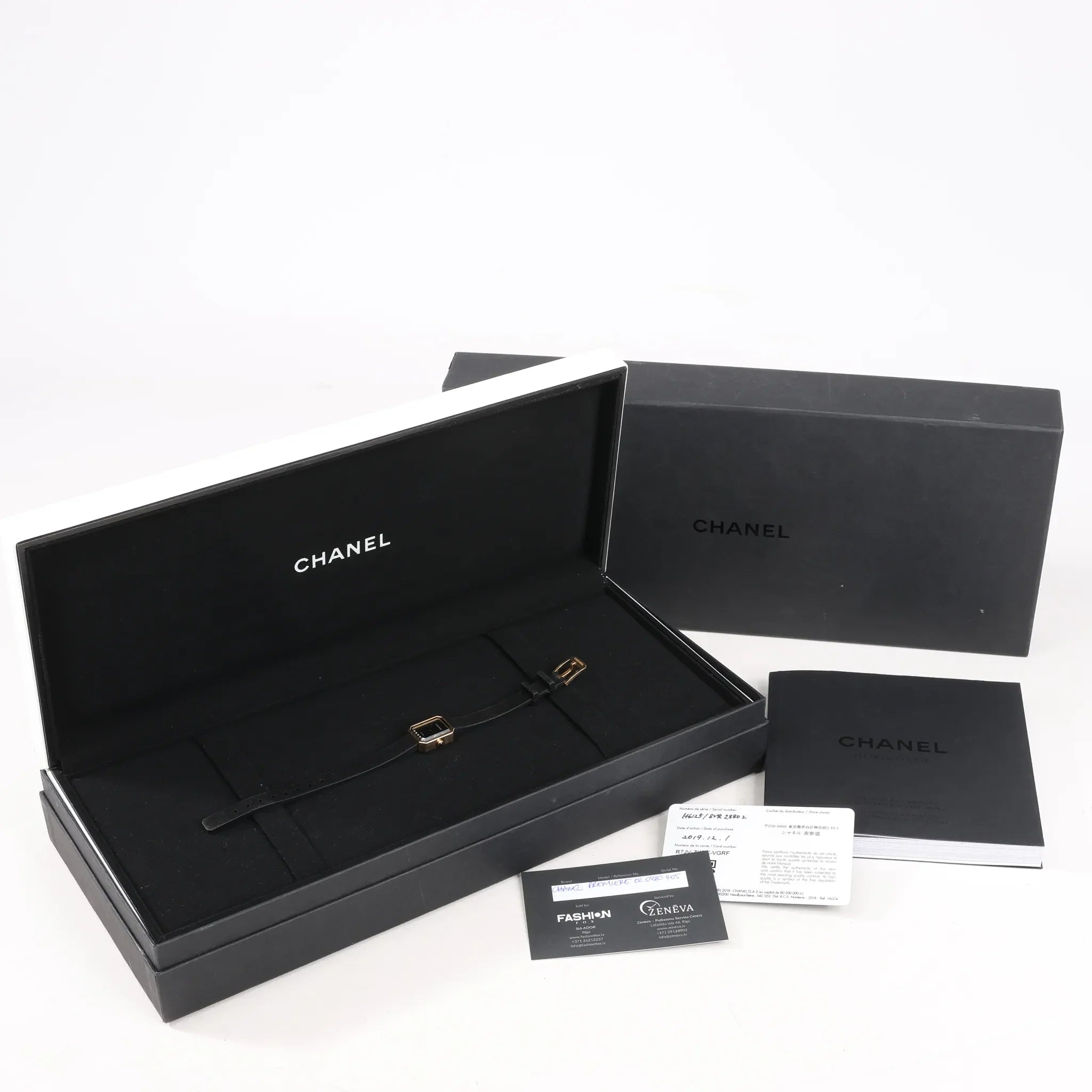 Chanel Premiere H6125 TI 750(YG) Rubber AT Black Dial Watch