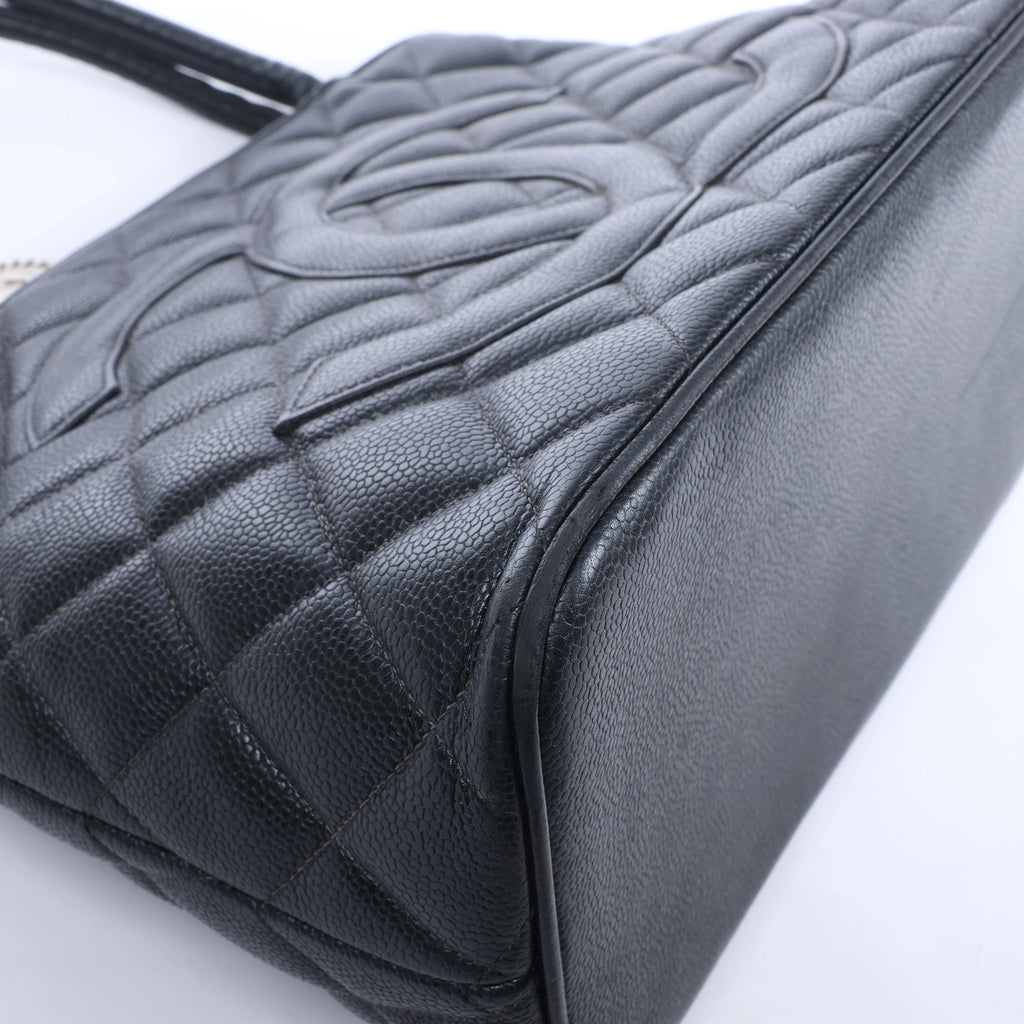 Chanel Re-Release Caviar Leather Shoulder Bag in Black 6665730