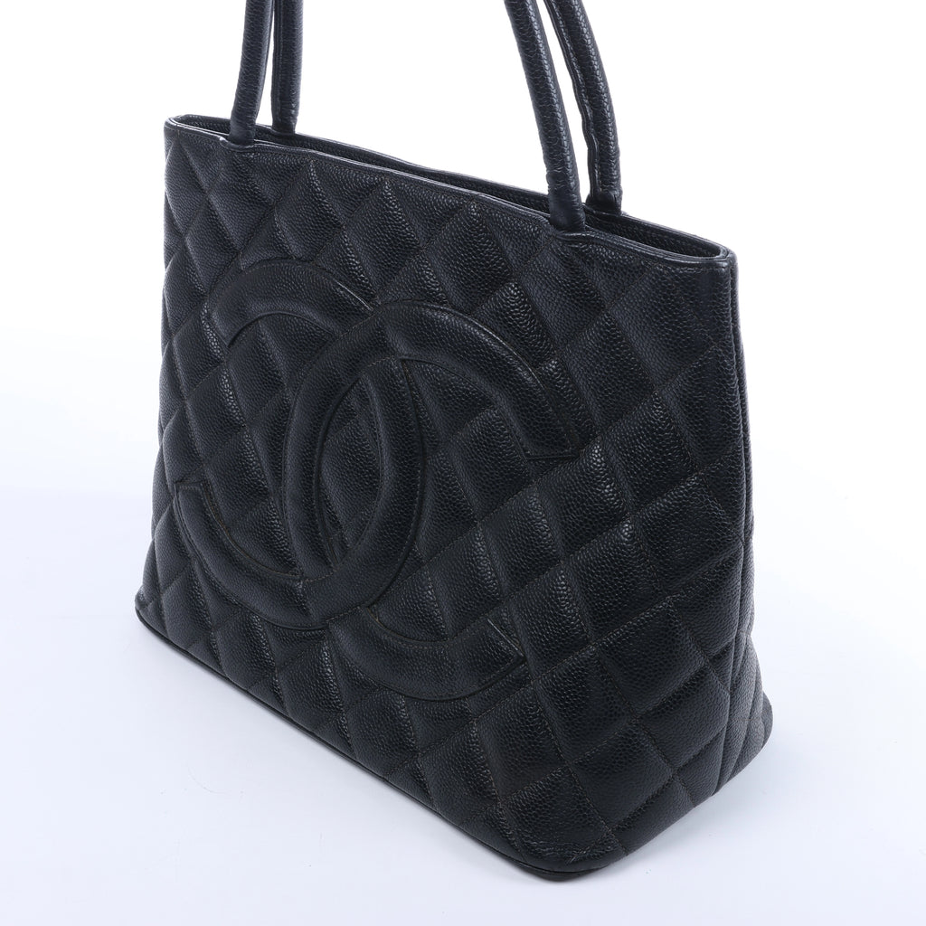Chanel Re-Release Caviar Leather Shoulder Bag in Black 6665730