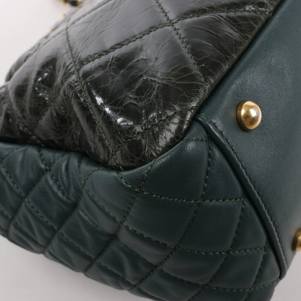 Chanel Reissue Accordion Quilted Leather Mix Shoulder Bag in Green