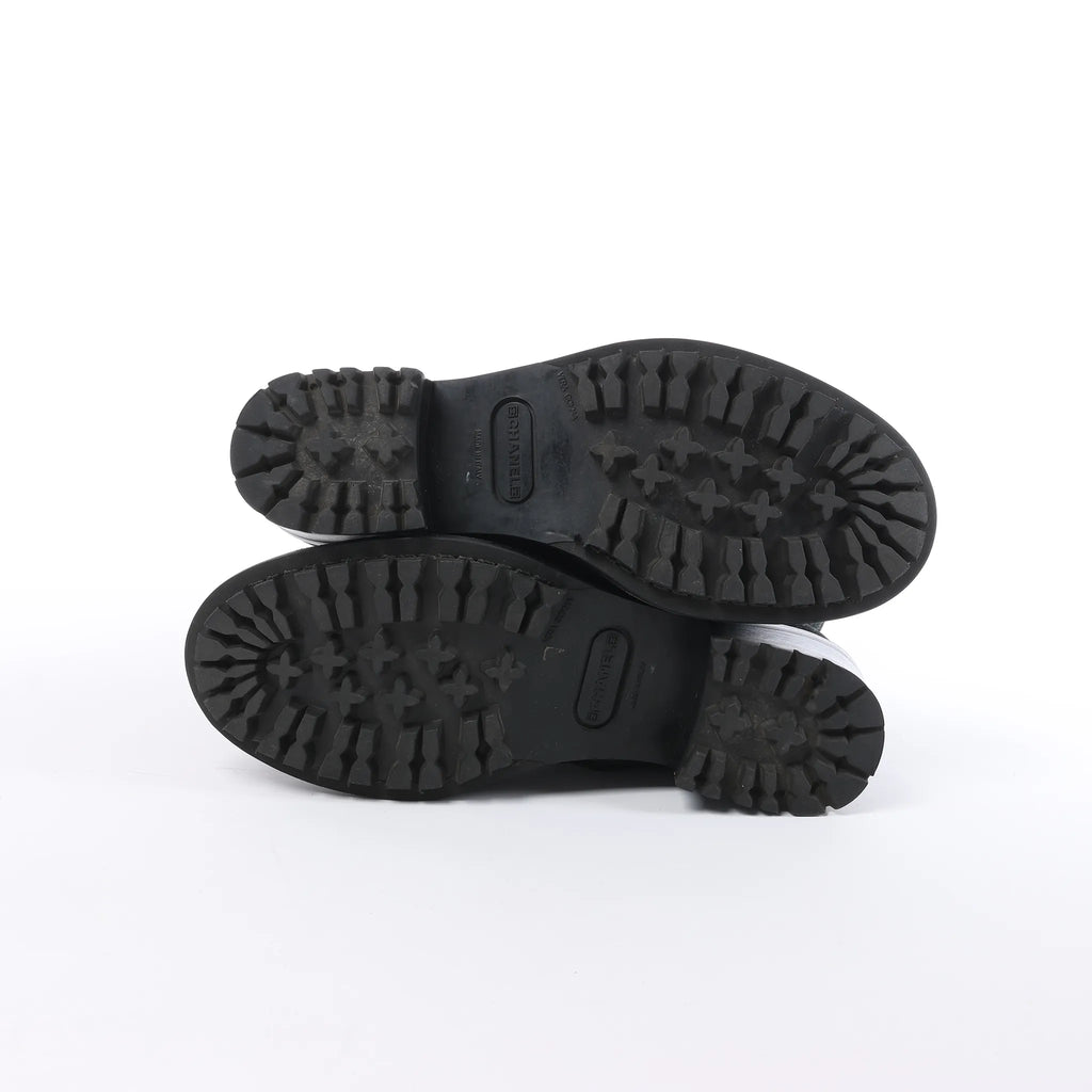 Chanel Sports Suede Leather Shearling Boots in Black G26245, Size 35.5 EU