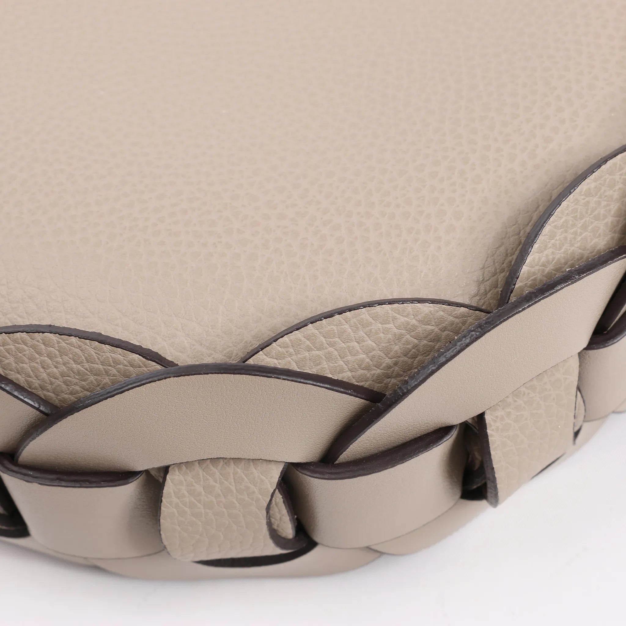 Chloe Darryl Leather Shoulder Bag in Taupe