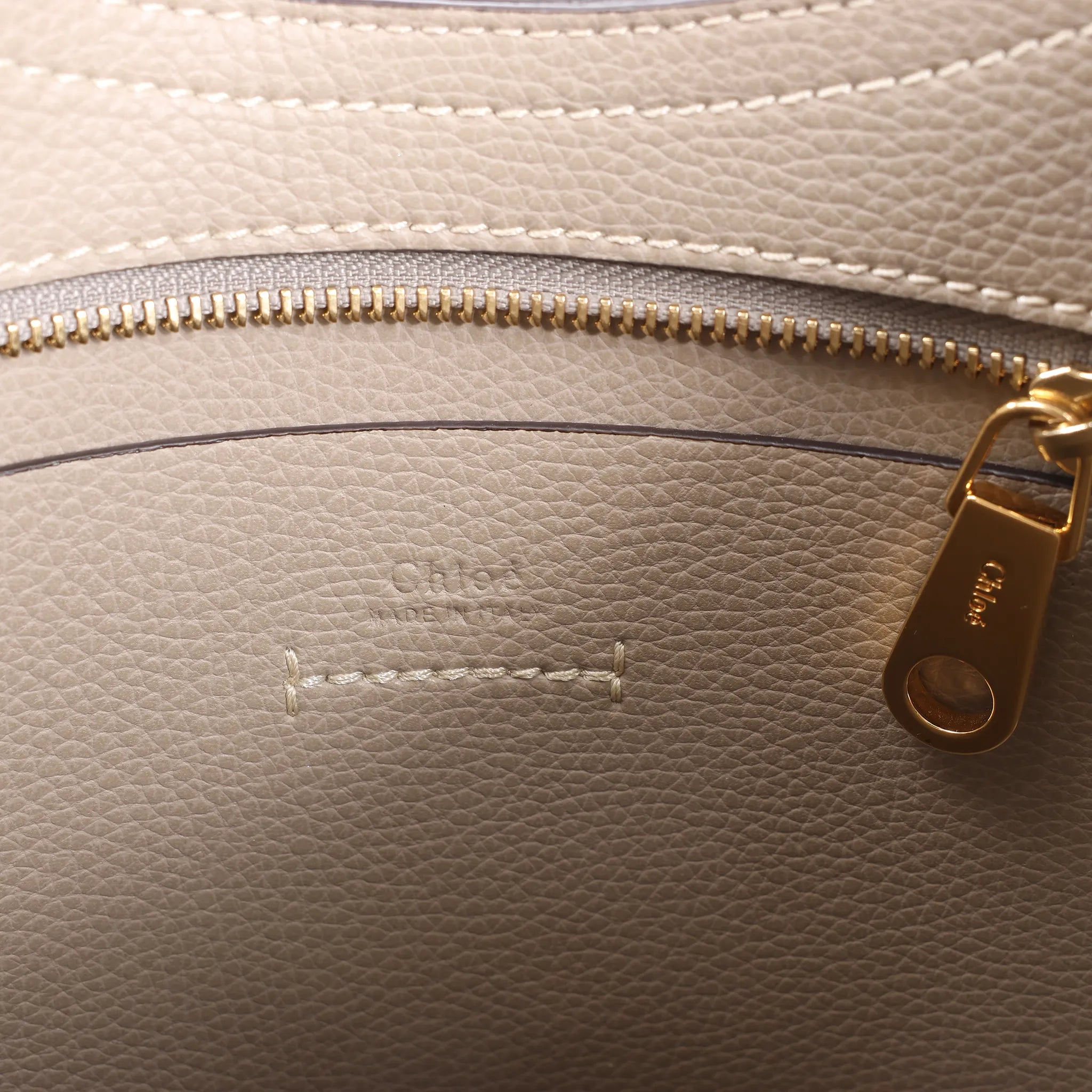 Chloe Darryl Leather Shoulder Bag in Taupe