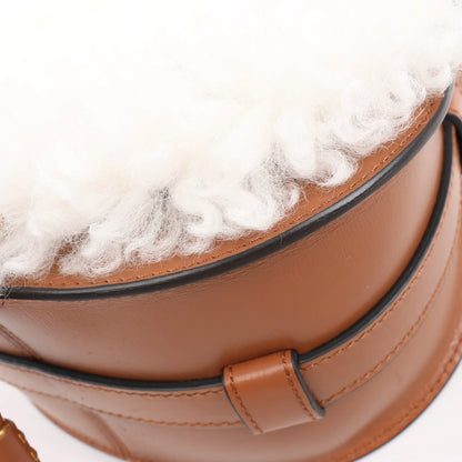 Chloe „Marcie Mini“-Umhängetasche aus Leder x Boa in Braun