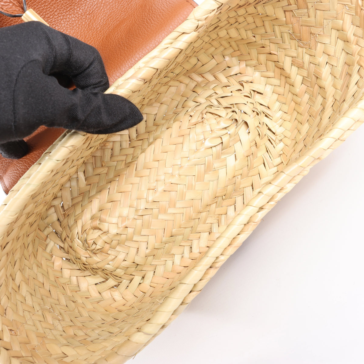 Chloe Marcie Small Raffia x Leather Crossbody Bag in Beige × Brown