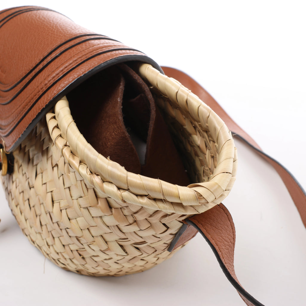 Chloe Marcie Small Raffia x Leather Crossbody Bag in Beige × Brown