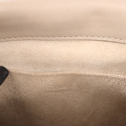 CHLOE Nile Leder, kleine 2-Wege-Schultertasche in Beige