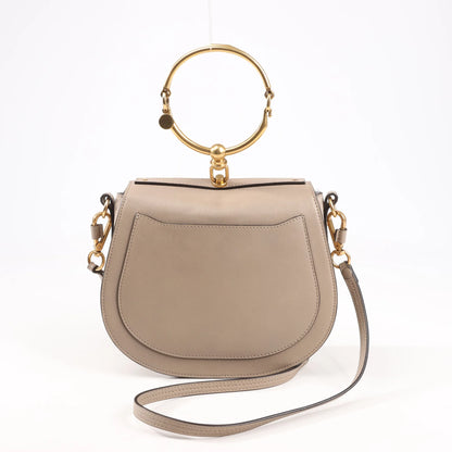 CHLOE Nile Leder, kleine 2-Wege-Schultertasche in Beige