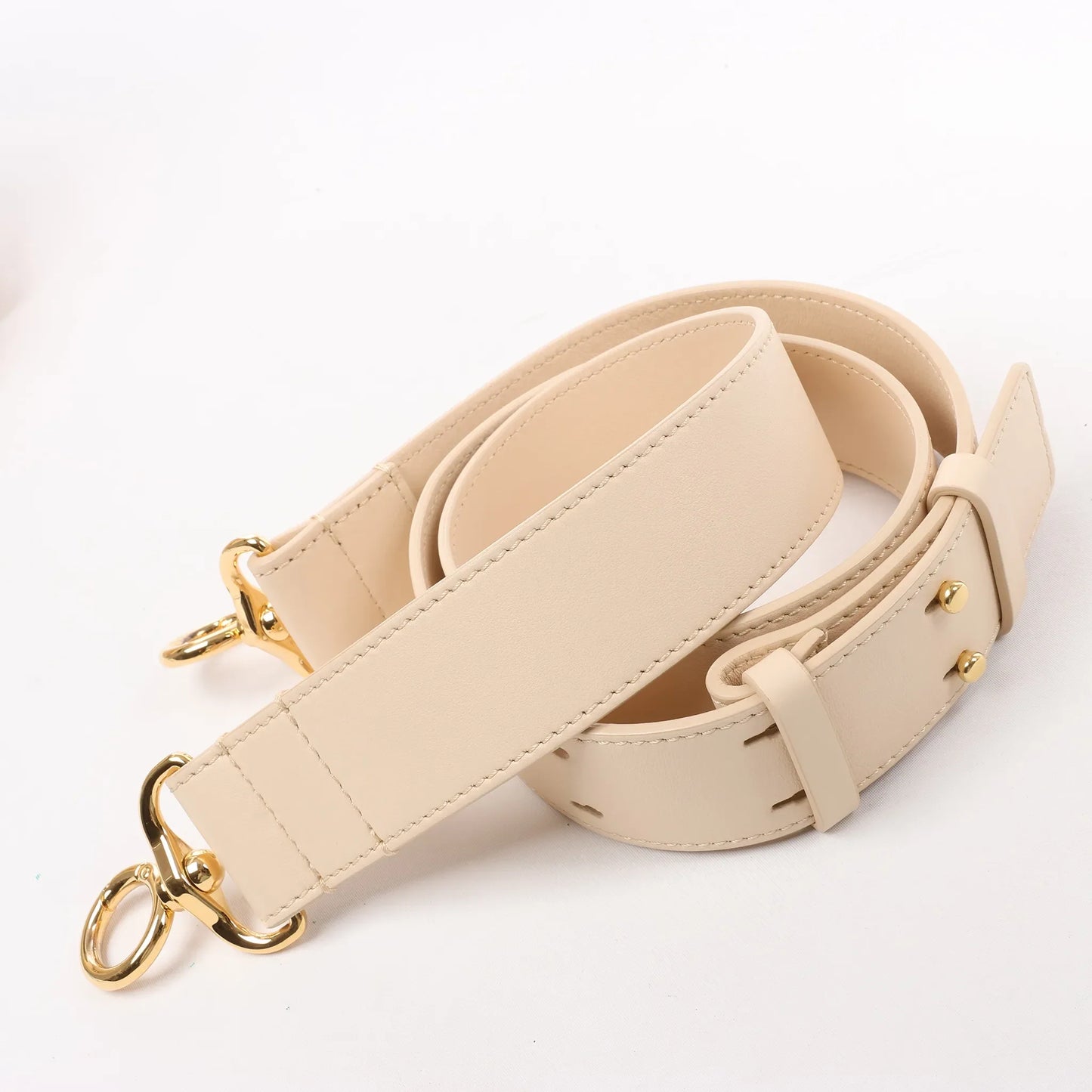 Chloe Tess Day Leather 2Way Handbag in Beige