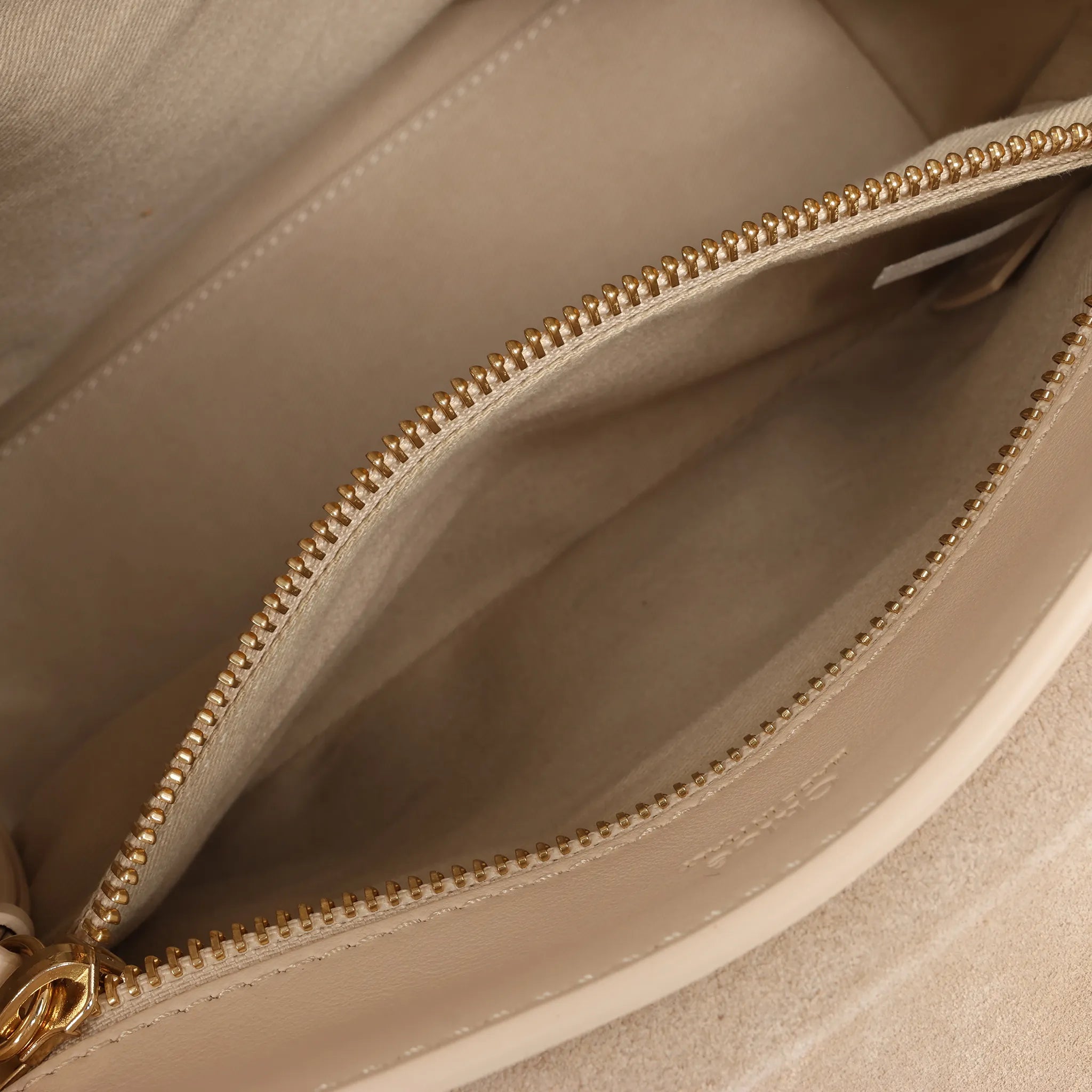Chloe Tess Day Leather 2Way Handbag in Beige