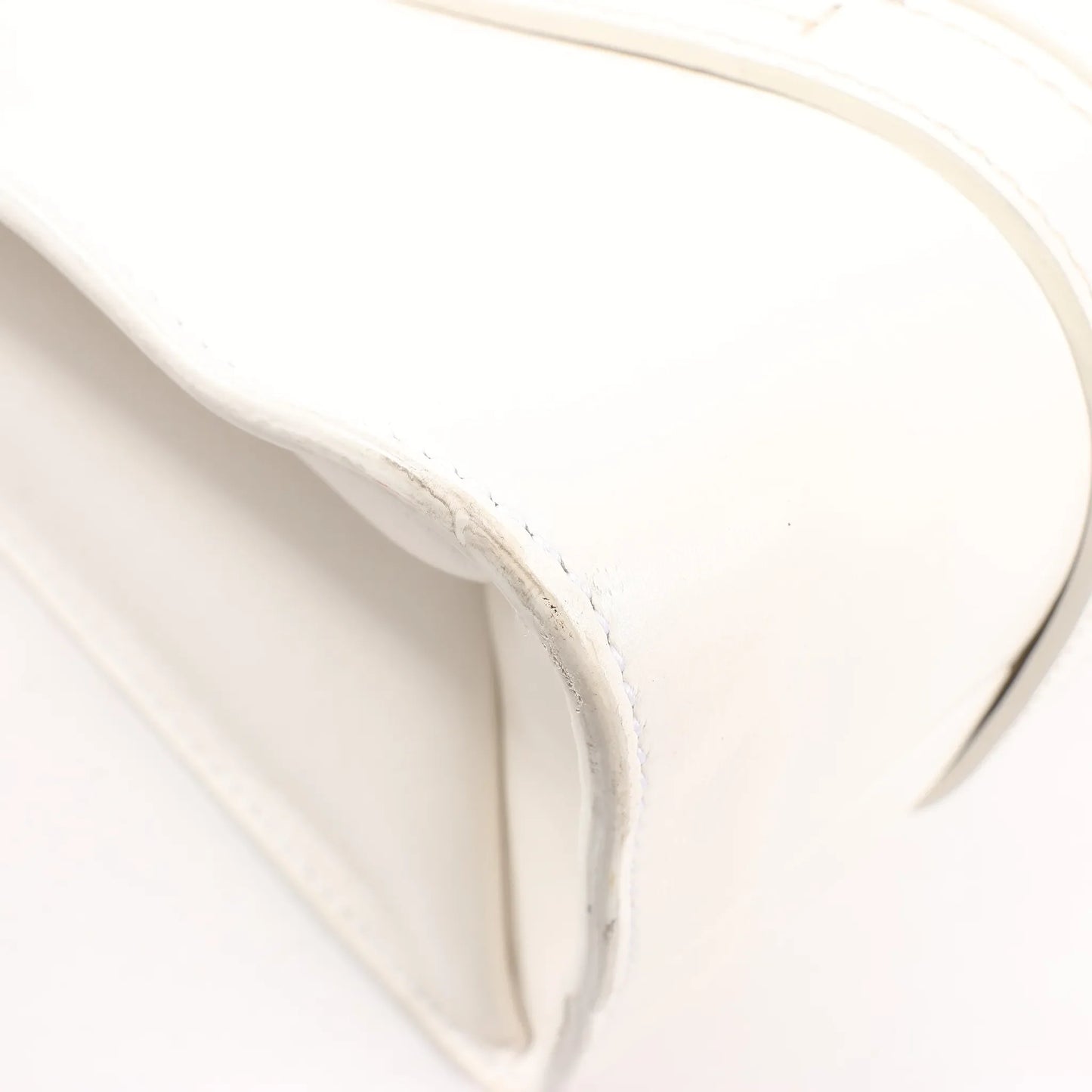 Chloé Woody Medium Leather Handbag in White