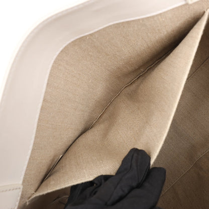 Chloé Woody Medium Leather Handbag in White