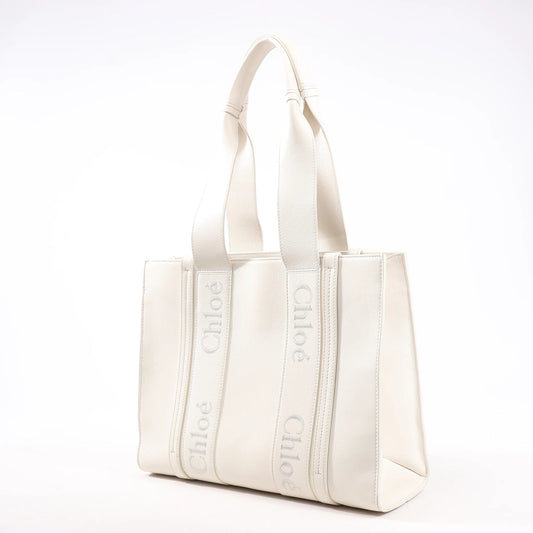 Chloé Woody Medium Leather Handbag in White