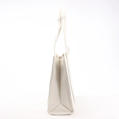 Chloé Woody Medium Leather Handbag in White