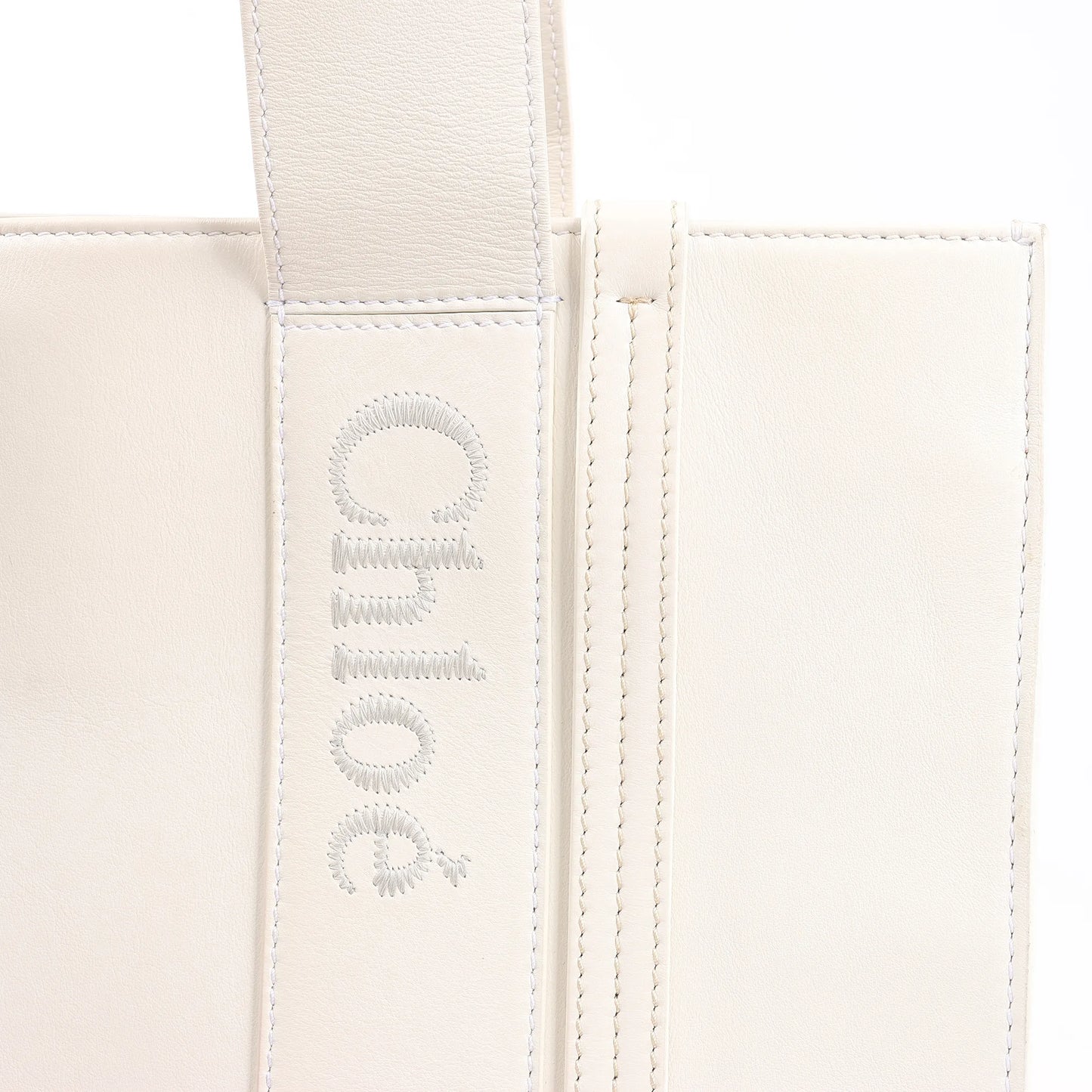 Chloé Woody Medium Leather Handbag in White