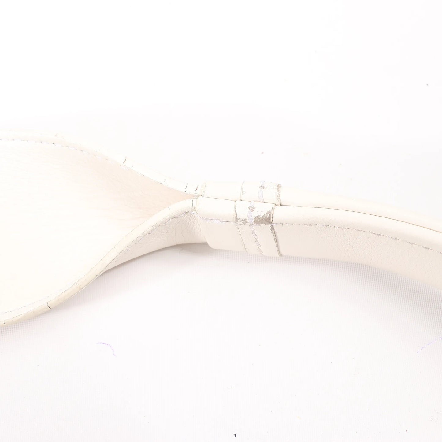 Chloé Woody Medium Leather Handbag in White