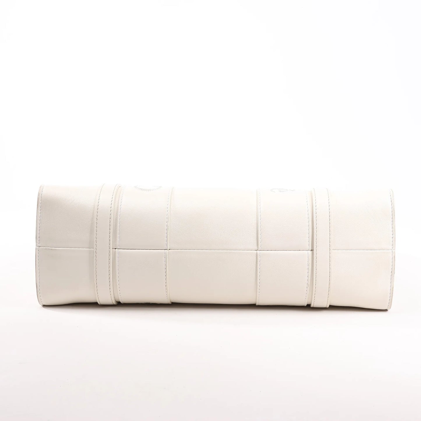 Chloé Woody Medium Leather Handbag in White