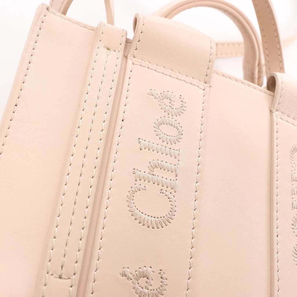 Chloé Woody Mini Leather 2Way Handbag in Pink