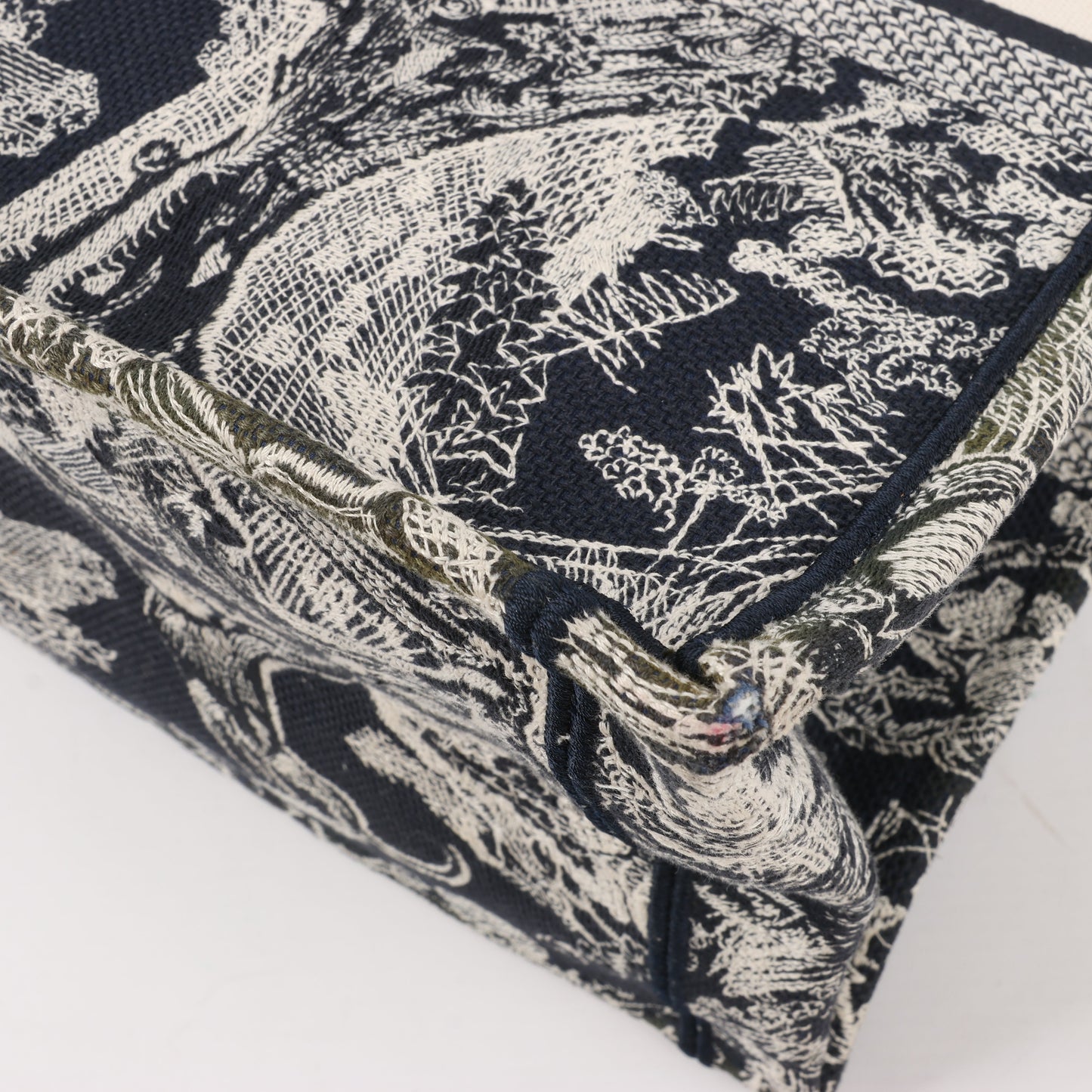 Christian Dior Toile Doo JUY Embroidery Book Large Canvas Tote Bag in Navy Blue