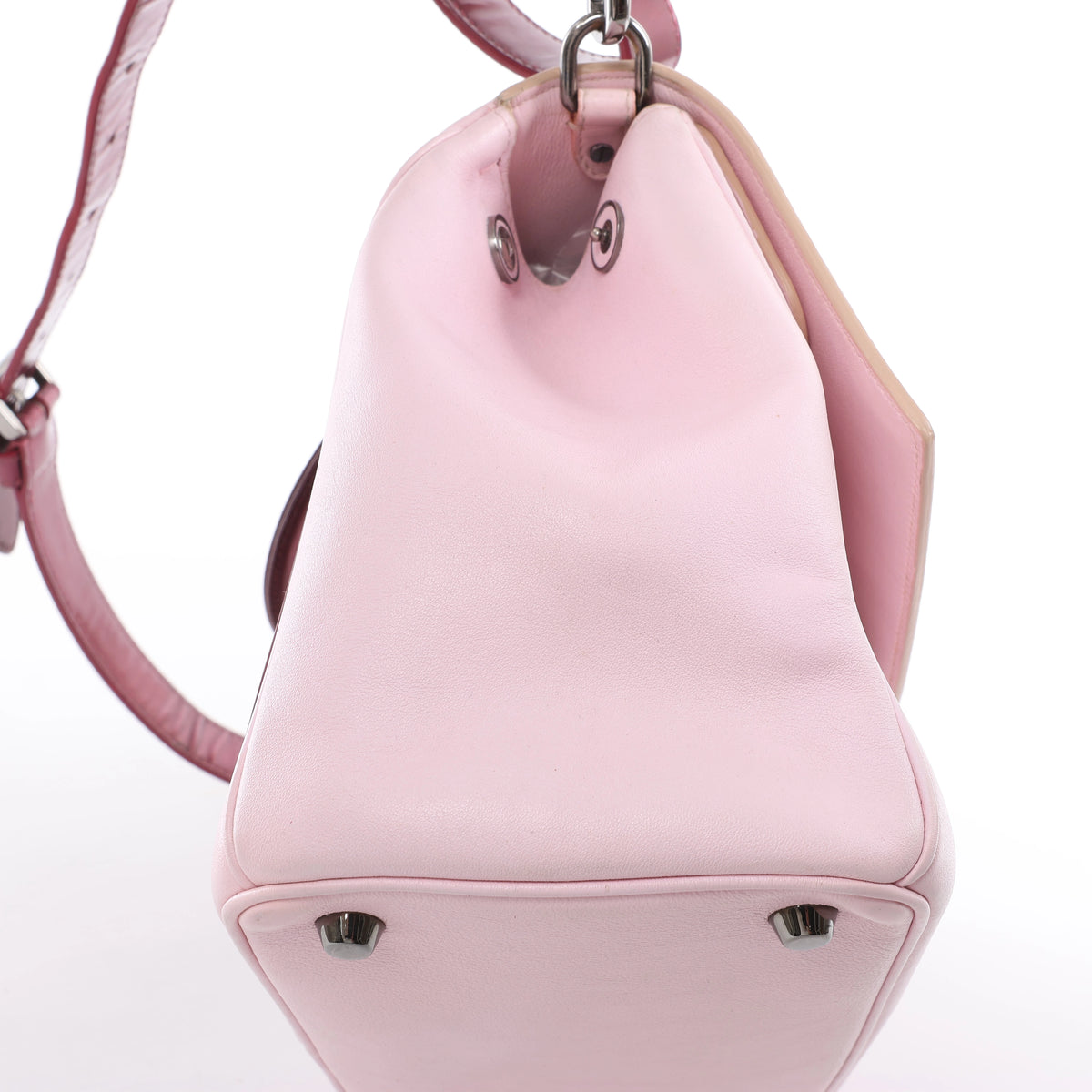 Bolso de mano mediano de dos vías de piel Cannage de Christian Dior en color camello