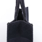 Bolso de hombro grande de lona Dior Book Tote en negro y blanco