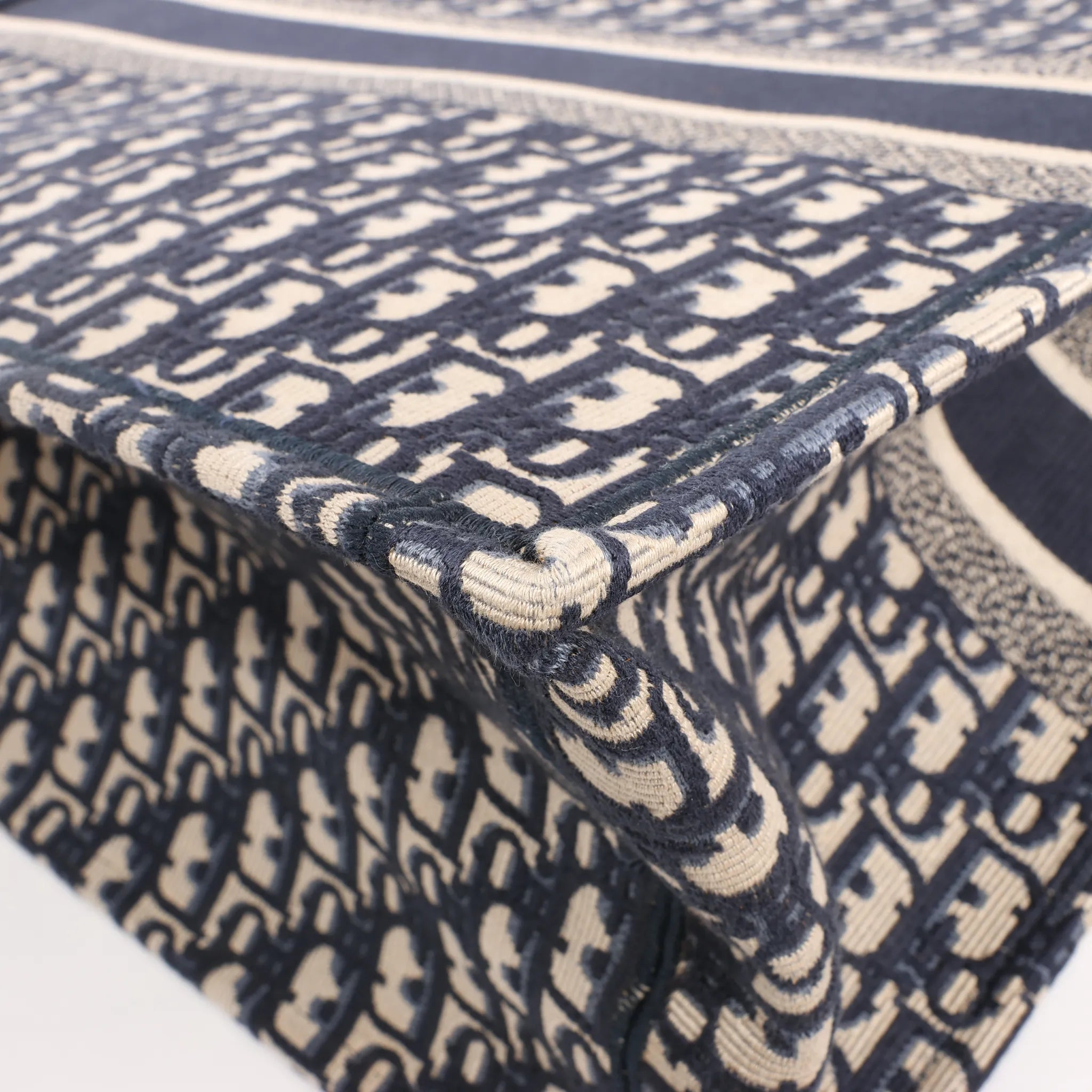 Bolso de hombro grande Dior Book Tote de lona oblicua en azul marino