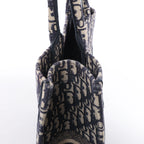 Bolso de hombro grande de lona Dior Book Tote en negro y blanco