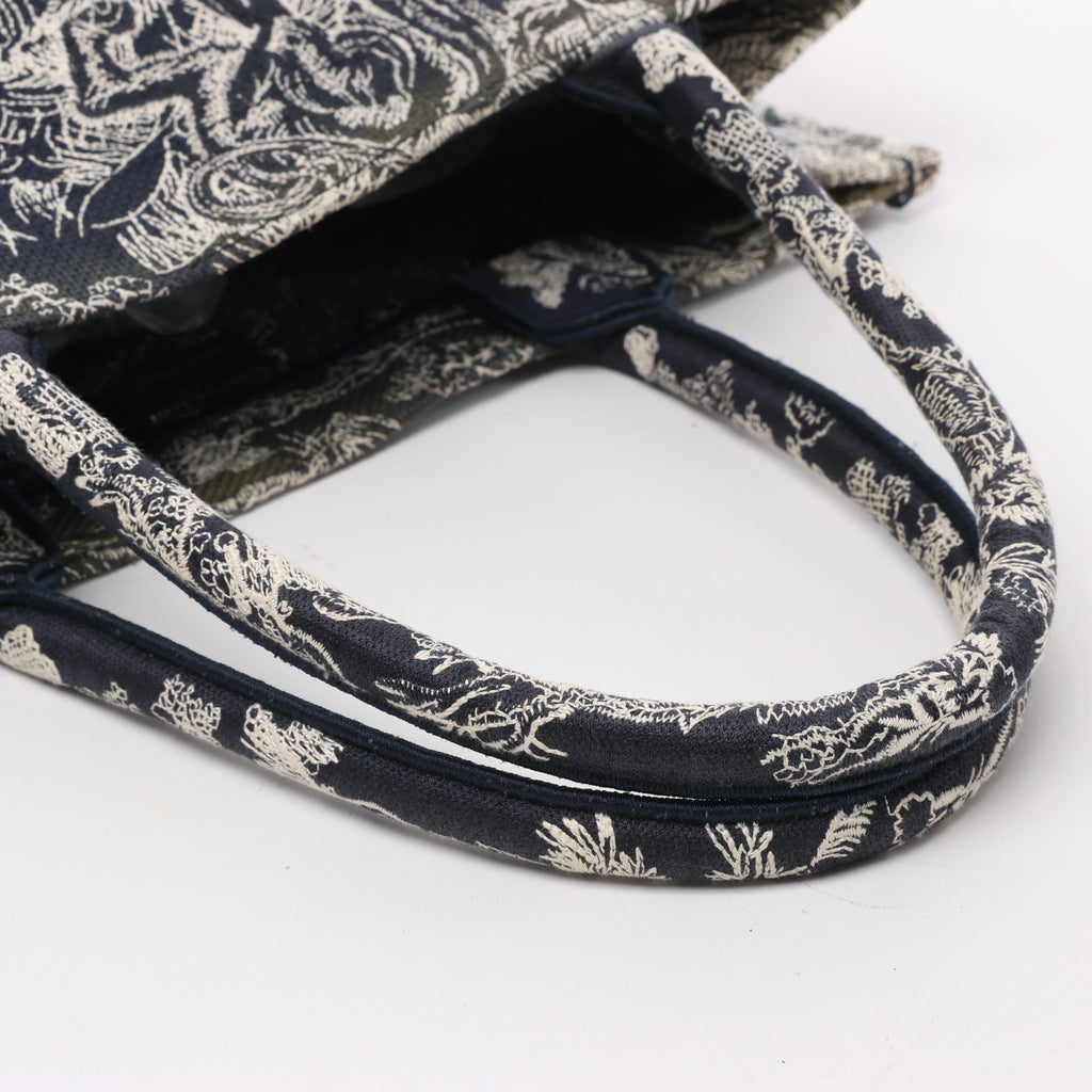 Christian Dior Book Tote Medium Toile Doo JUY Embroidery Canvas Shoulder Bag Navy Blue