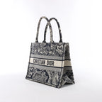 Christian Dior Book Tote Medium Toile Doo JUY Embroidery Canvas Shoulder Bag in Navy x Beige