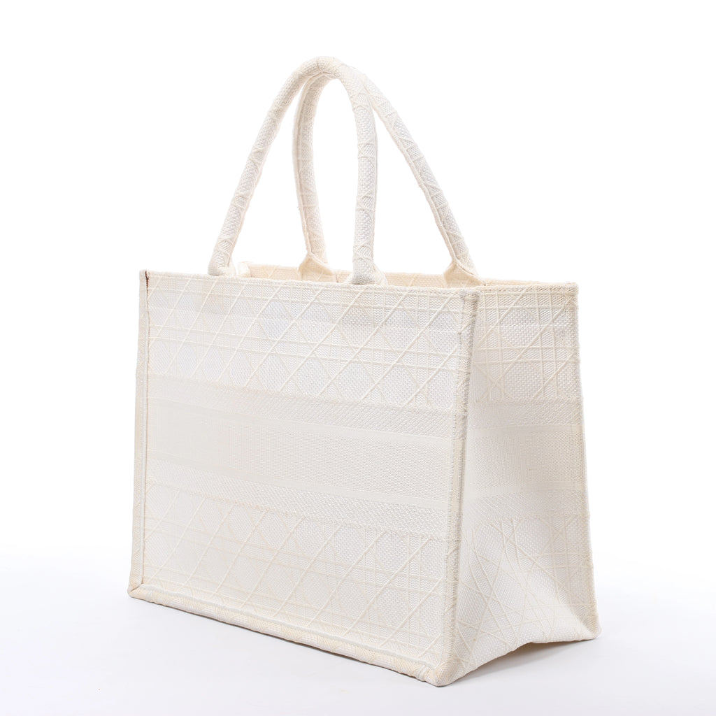 Bolso de hombro grande de lona Dior Book Tote en negro y blanco