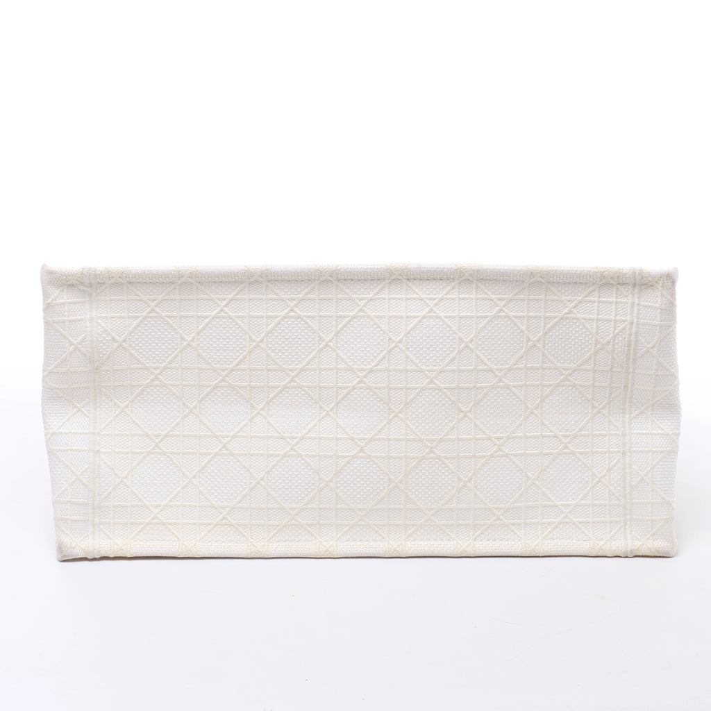 Bolso de hombro grande de lona Dior Book Tote en negro y blanco