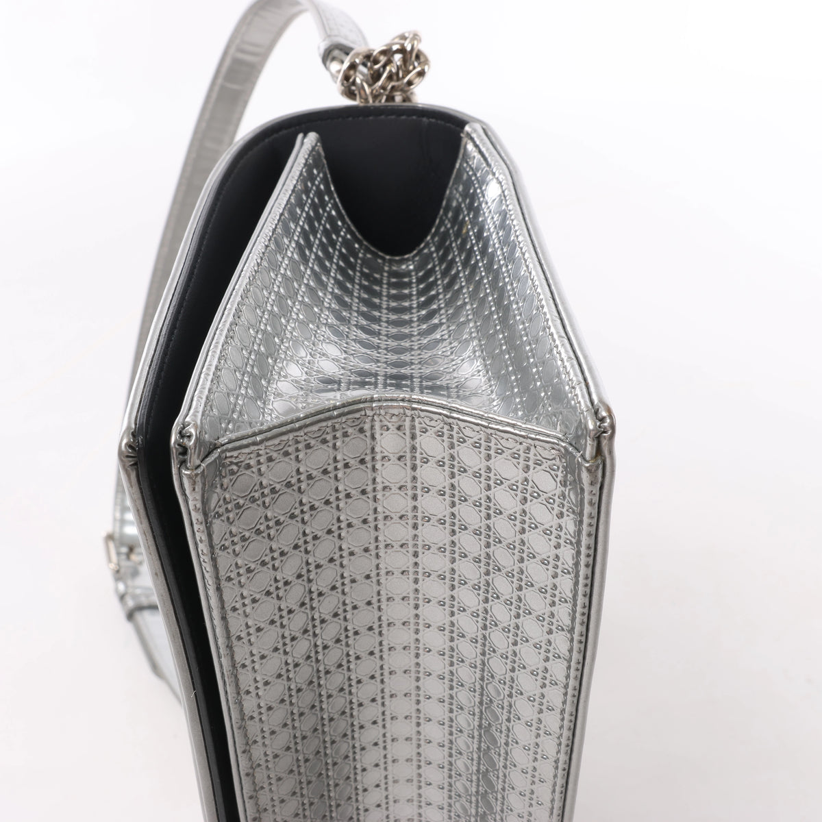 Christian Dior Diorama Cannage Patent Leather Chain Crossbody Bag in Silver