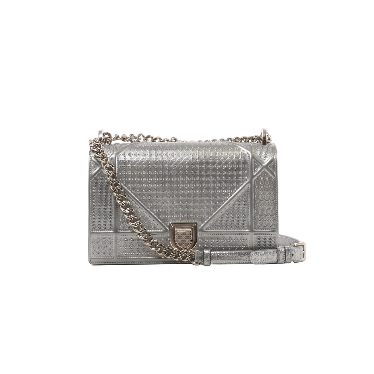 Metallic silver Dior Diorama Cannage patent leather crossbody bag with geometric quilting, shield clasp and silver-tone chain shoulder strap.