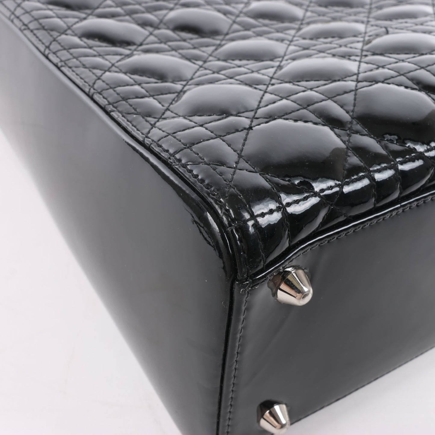 Grand sac à main Dior Lady Dior en cuir verni Cannage noir