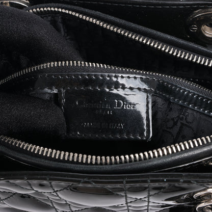 Grand sac à main Dior Lady Dior en cuir verni Cannage noir