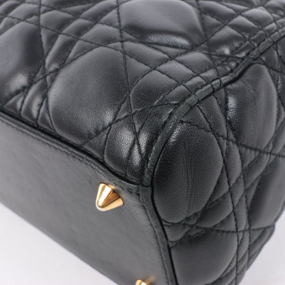 Sac à main Christian Dior Lady Dior Cannage en cuir noir, taille moyenne, 2 voies