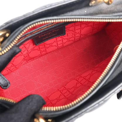 Sac à main Christian Dior Lady Dior Cannage en cuir noir, taille moyenne, 2 voies