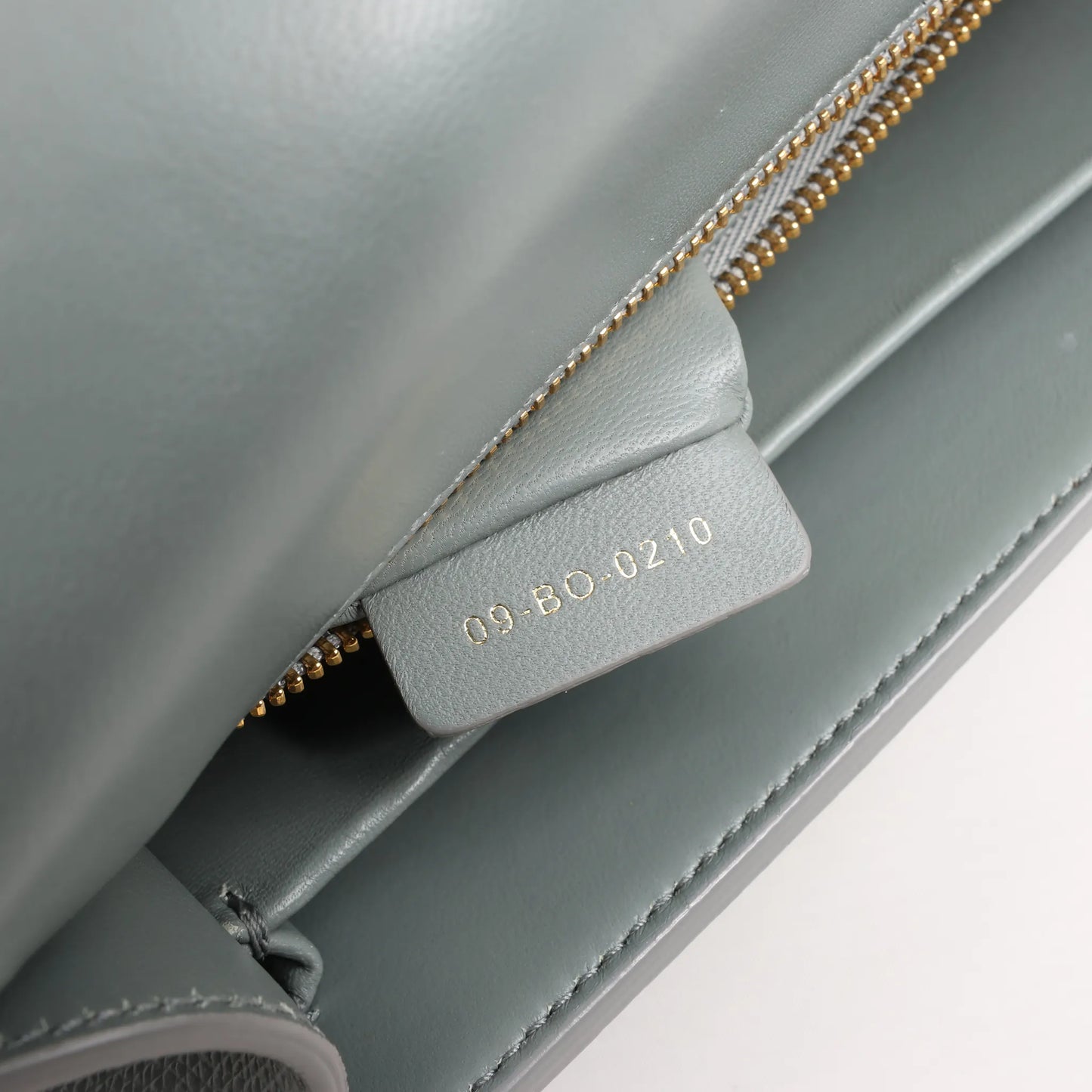 Dior Montaigne 30 Leather Shoulder bag in Gray