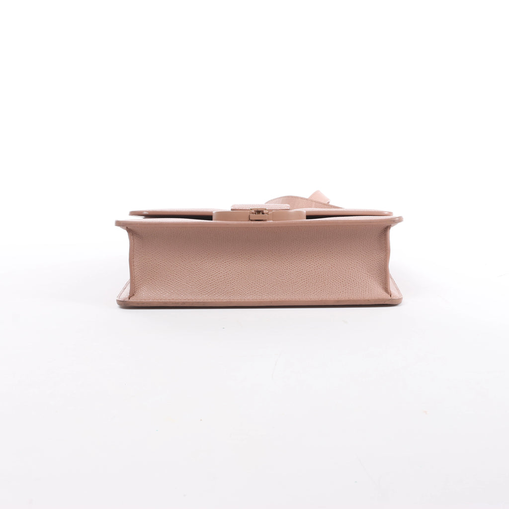 Bolso de hombro grande de lona Dior Book Tote en negro y blanco