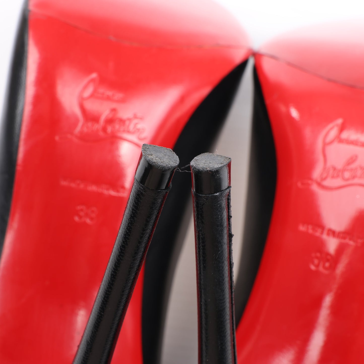 Christian Louboutin Eloise 100 Napa Shiny Heels in Black, Size 38 EU