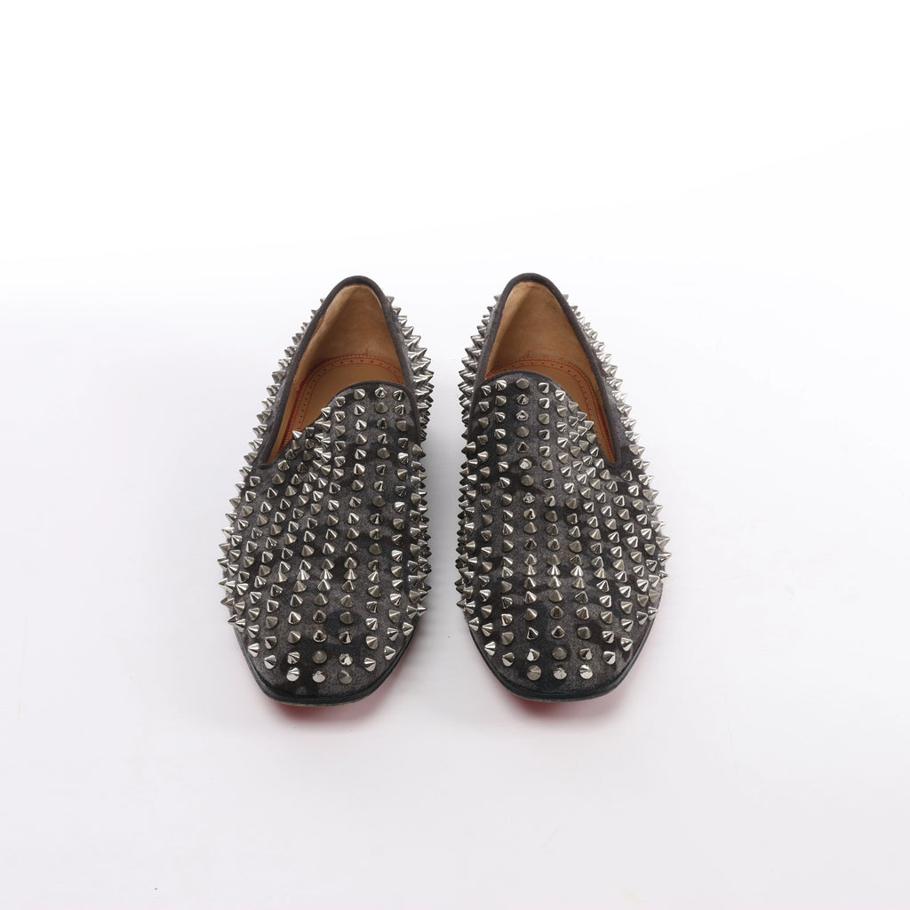 Christian Louboutin - Zapatos sin cordones de piel con tachuelas en negro, talla 42