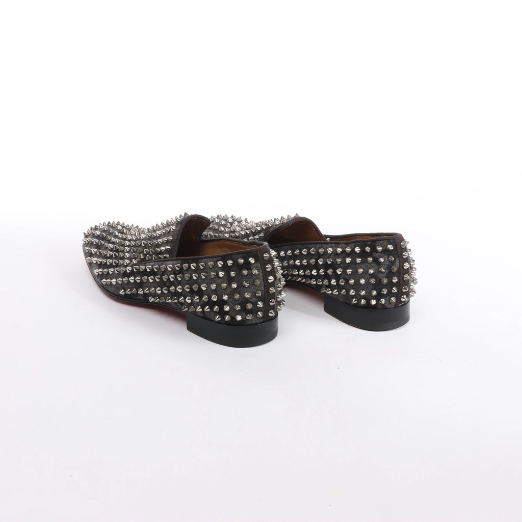 Christian Louboutin - Zapatos sin cordones de piel con tachuelas en negro, talla 42