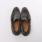 Christian Louboutin - Zapatos sin cordones de piel con tachuelas en negro, talla 42