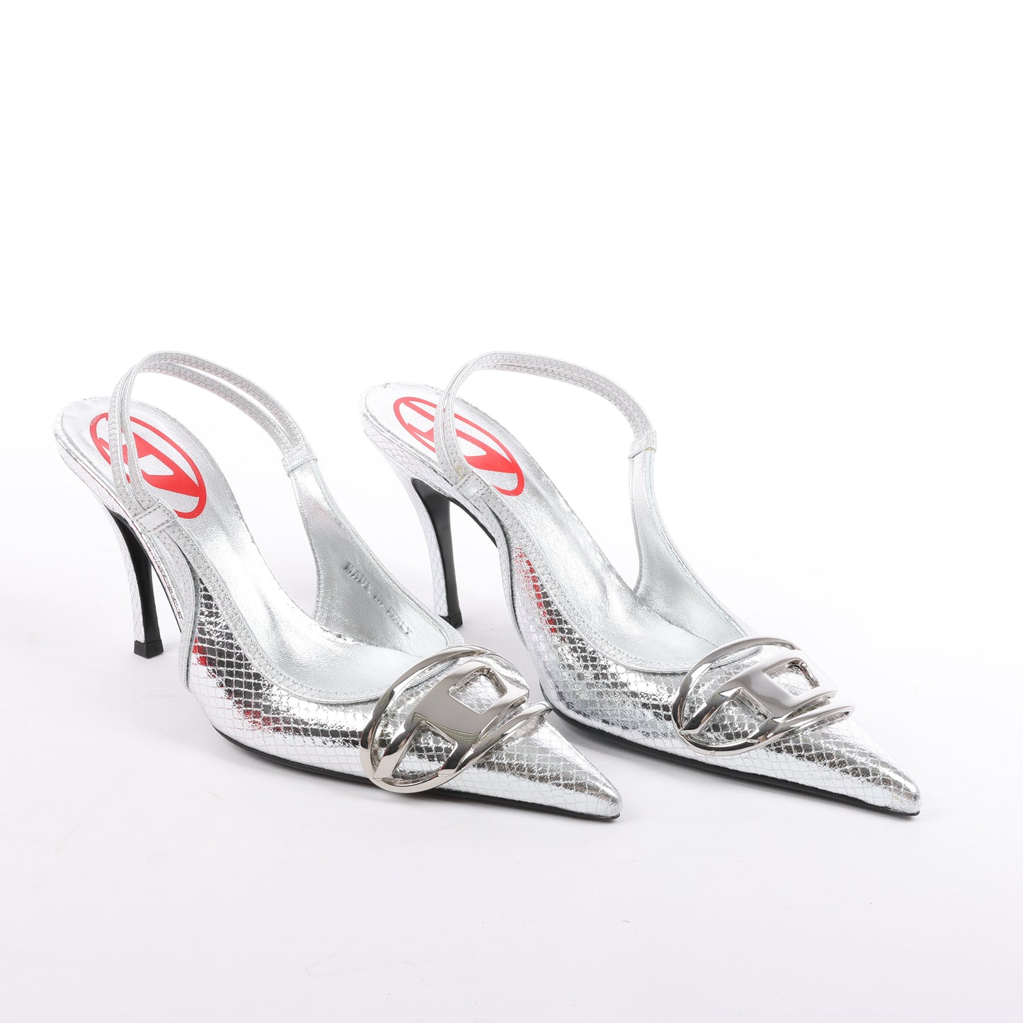 Diesel D-Venus Lackleder-Slingback-Pumps mit Prägung in Silber, Größe 37 EU