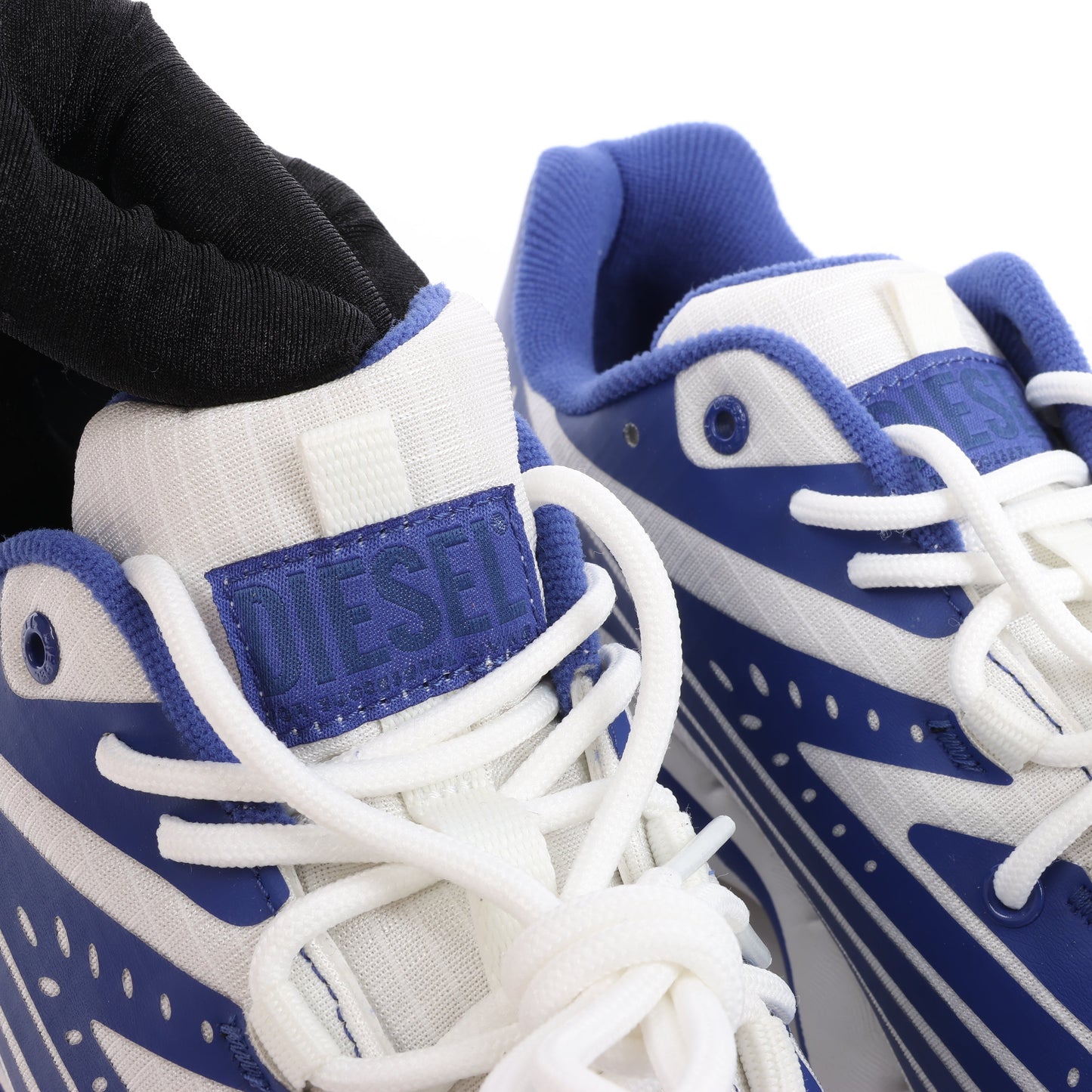 Diesel Multi D-Airspeed Low-Striped sneakers in coated ripstop, Size 42 EU