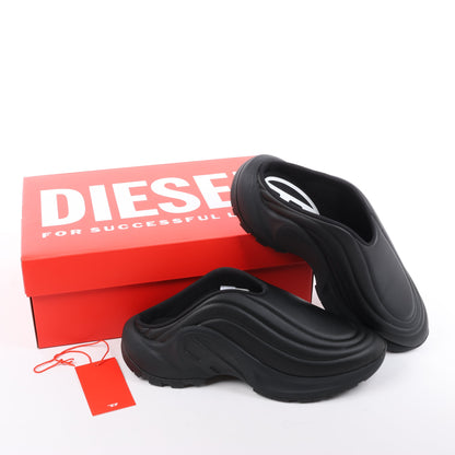 Diesels S-D Runner Mule X in Black, Size 42 EU